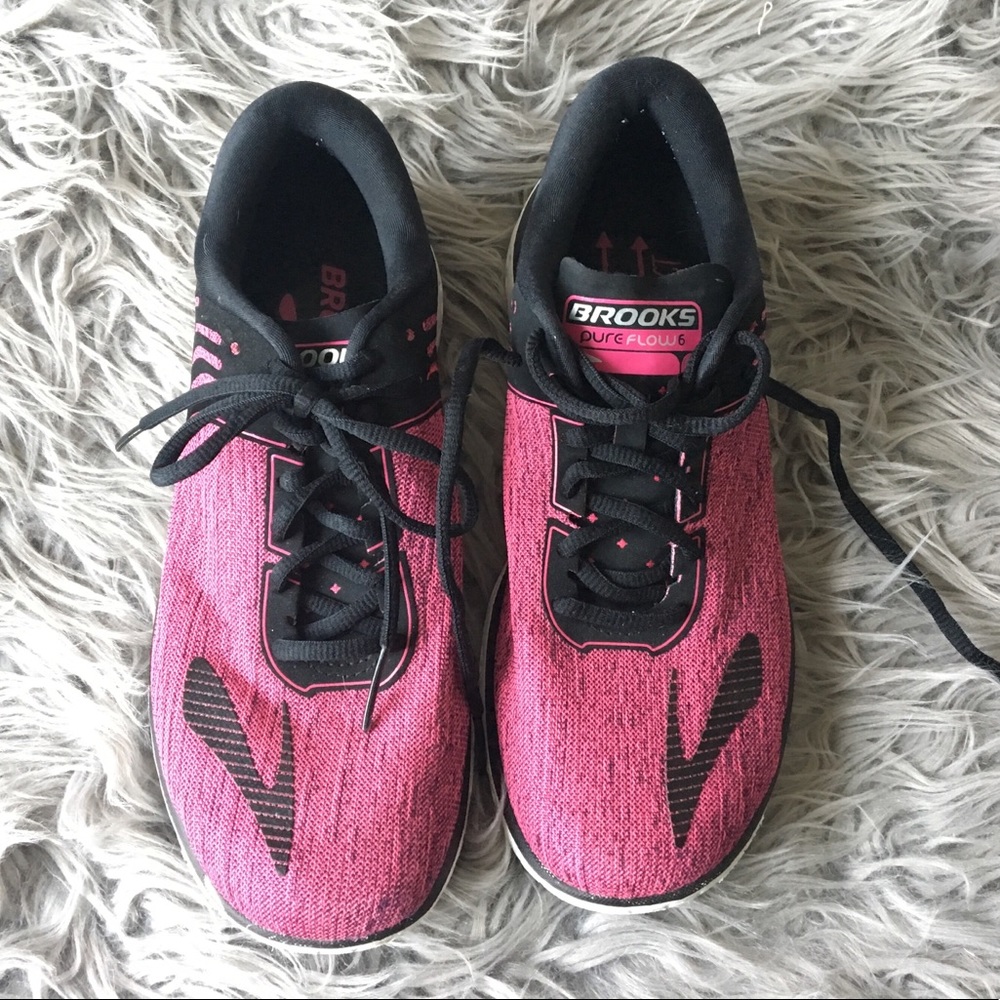 Pink Brooks Pure Flow 6 Size 7.5